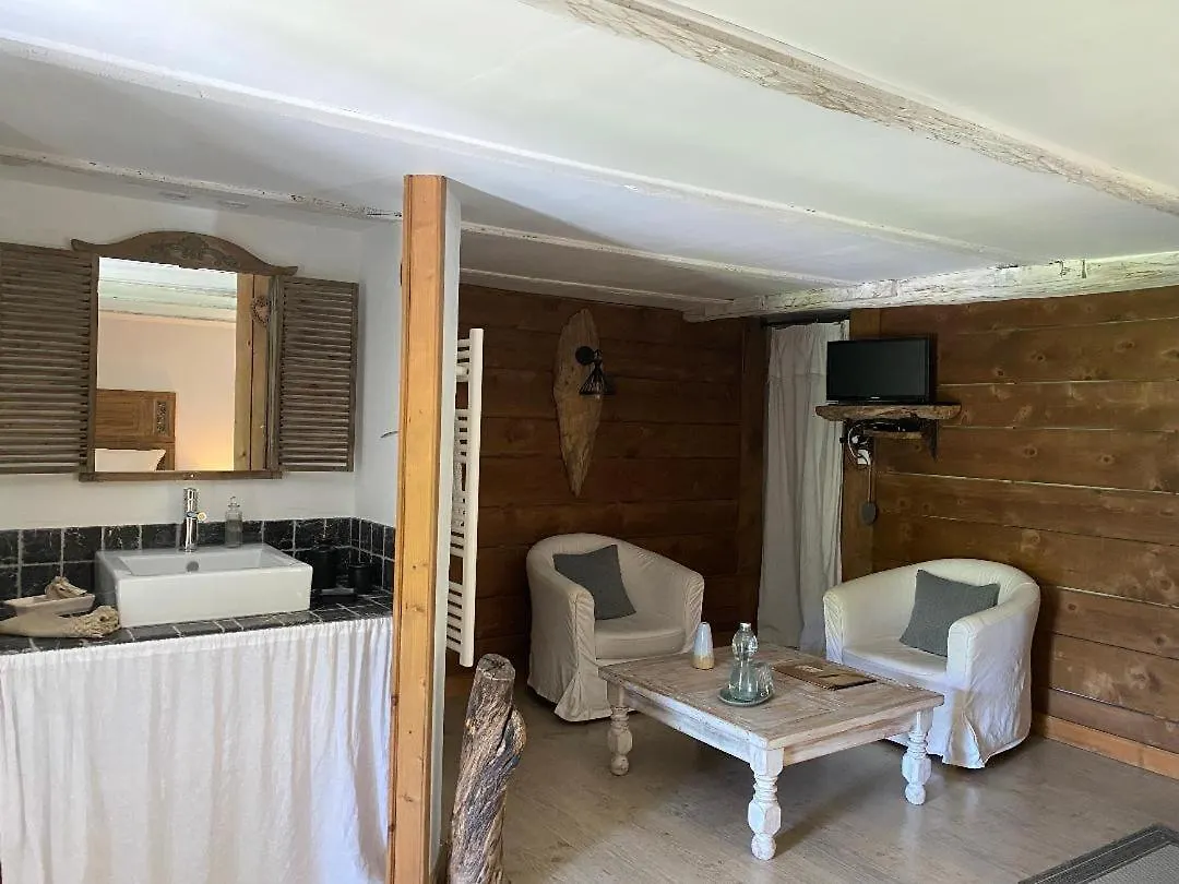 Bed & Breakfast La Perle De La Lauziere, Chambres D Hotes Argentine France
